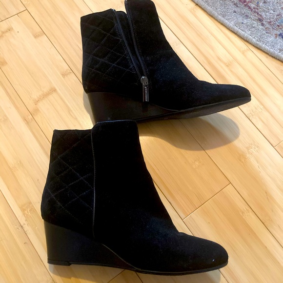 Aquitalia Italian designer booties, black suede - Picture 1 of 3
